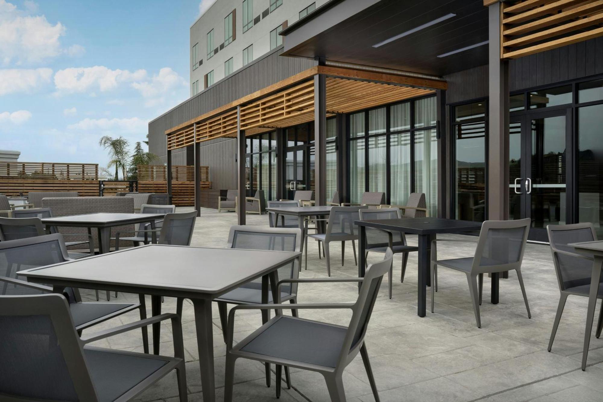 Courtyard By Marriott Antioch Pittsburg Hotel Buitenkant foto