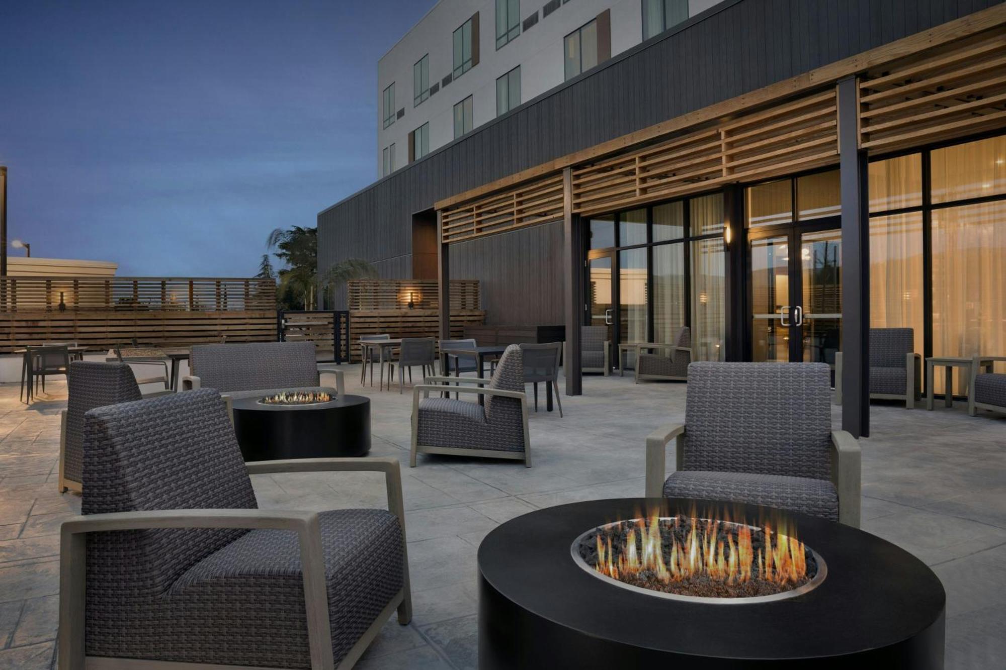 Courtyard By Marriott Antioch Pittsburg Hotel Buitenkant foto